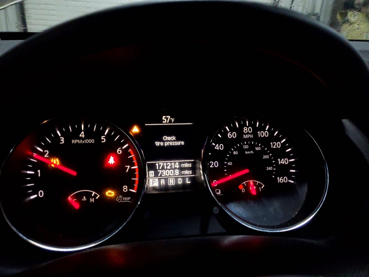 Nissan Rogue S