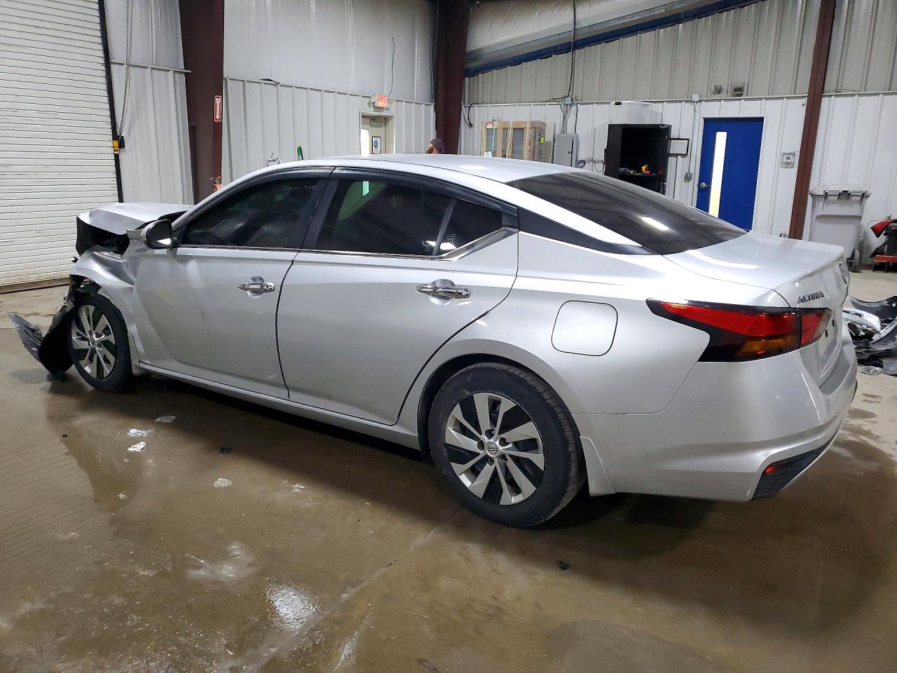Nissan Altima S