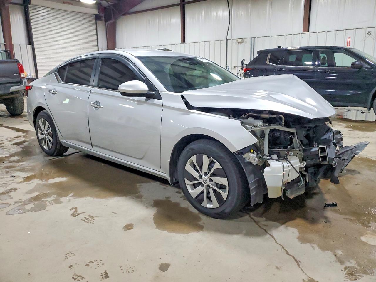 Nissan Altima S