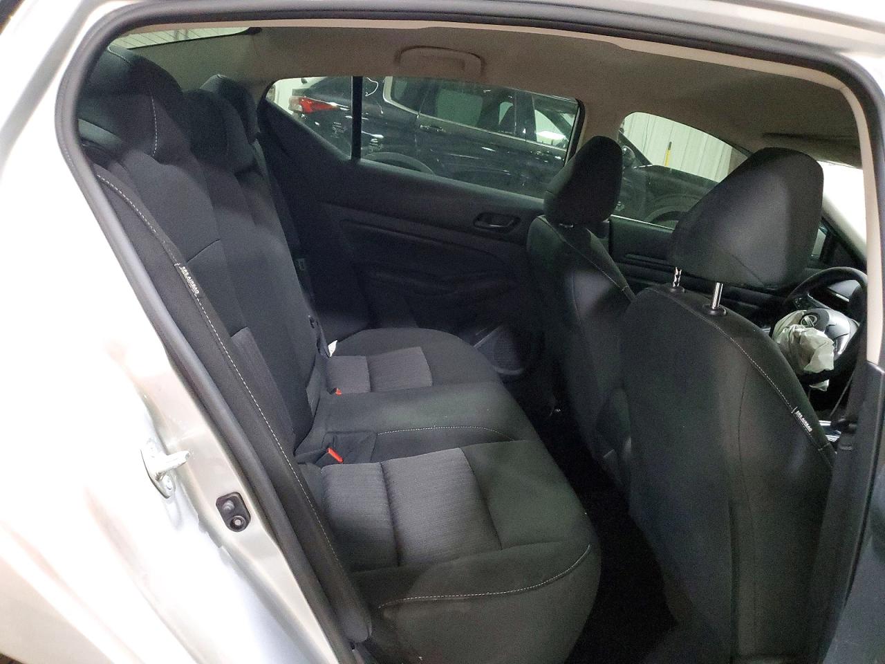 Nissan Altima S