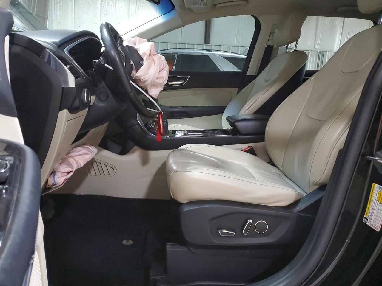 Ford Edge Titanium
