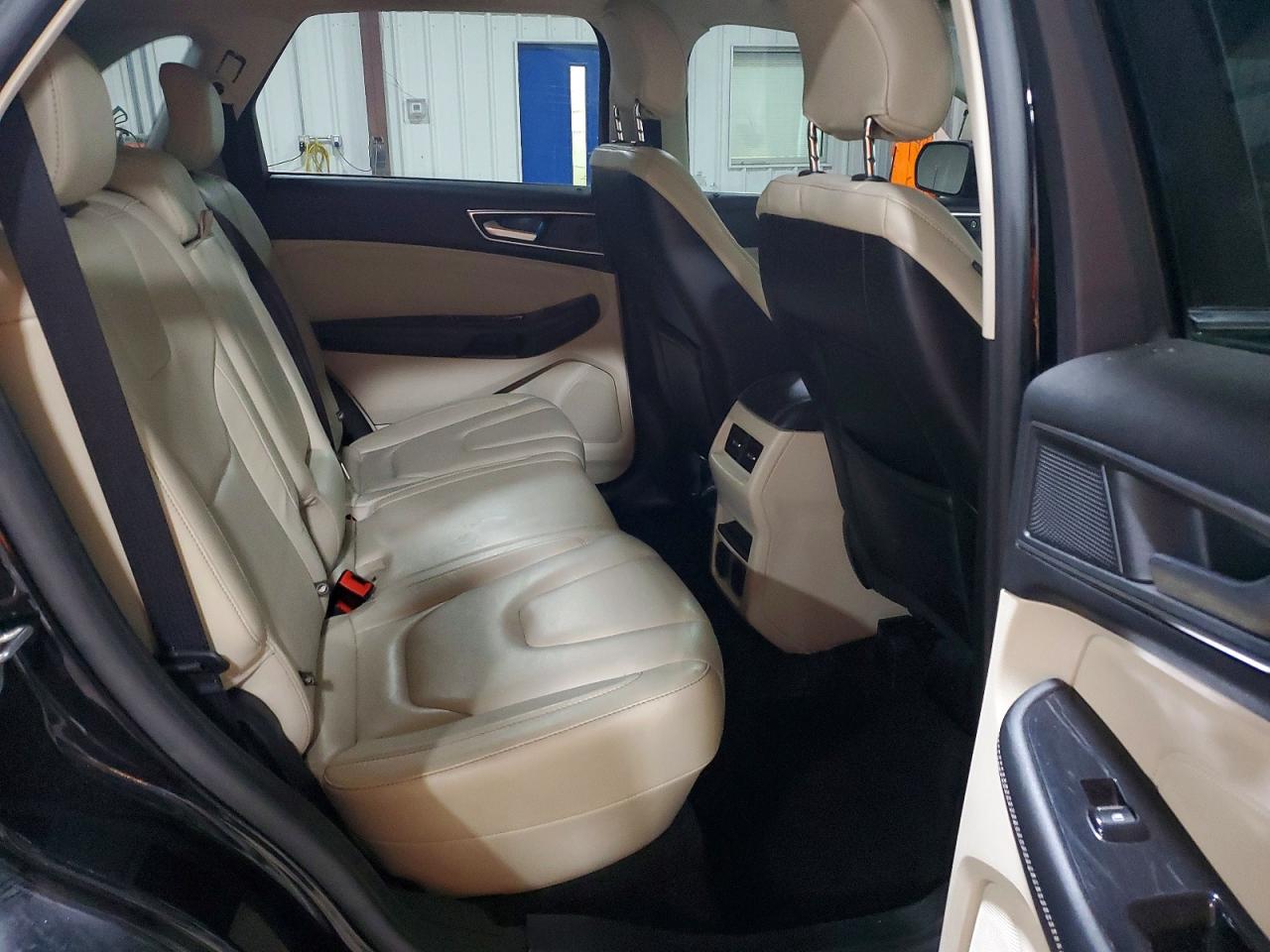 Ford Edge Titanium