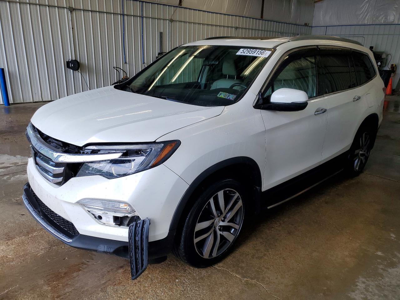 Salvage Honda Pilot Image
