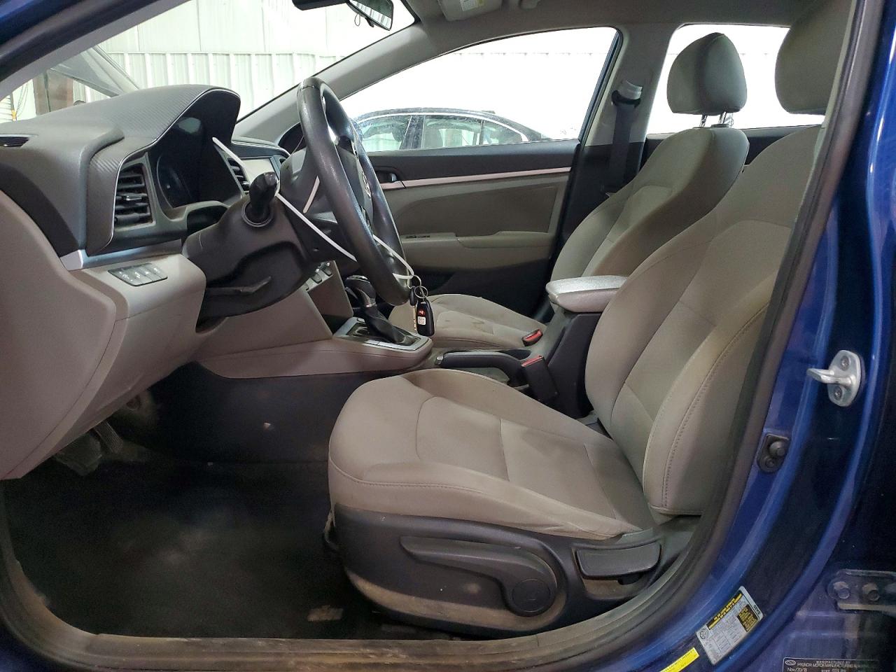 Hyundai ELANTRA Sel