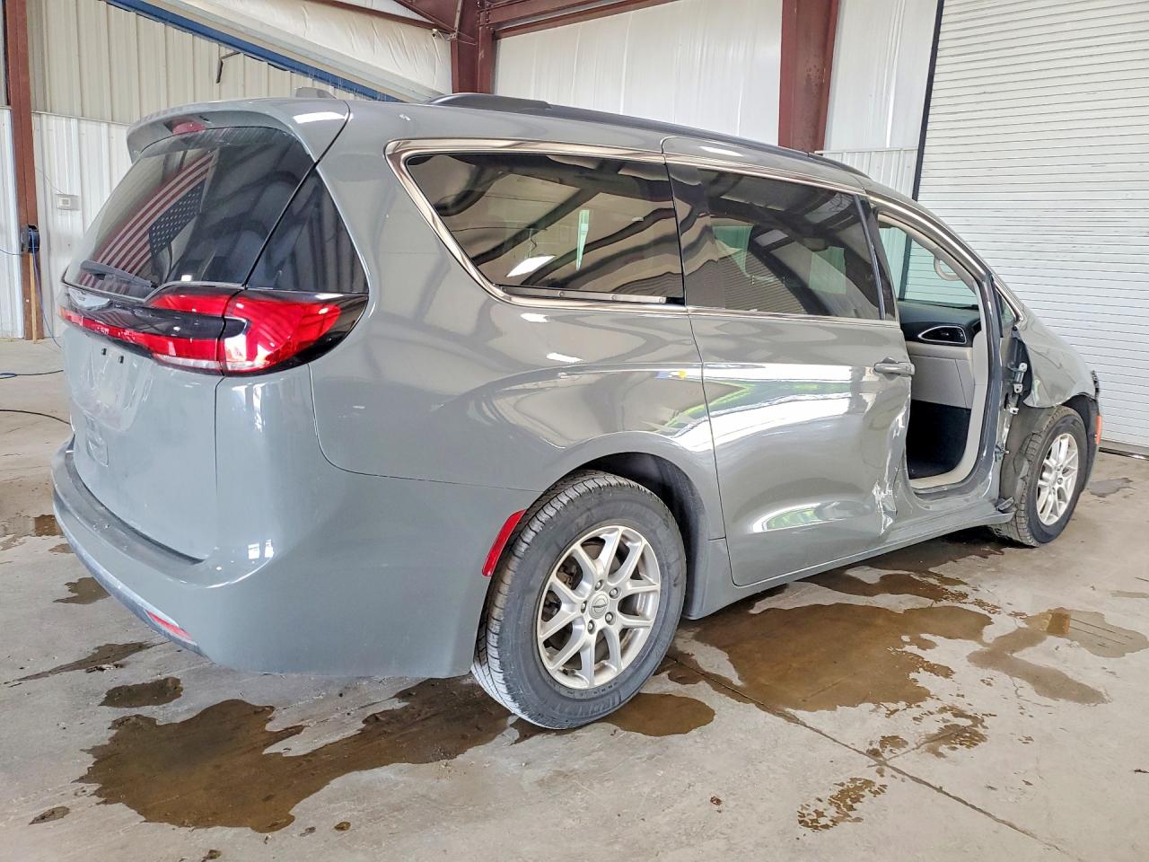 Chrysler Pacifica Touring L