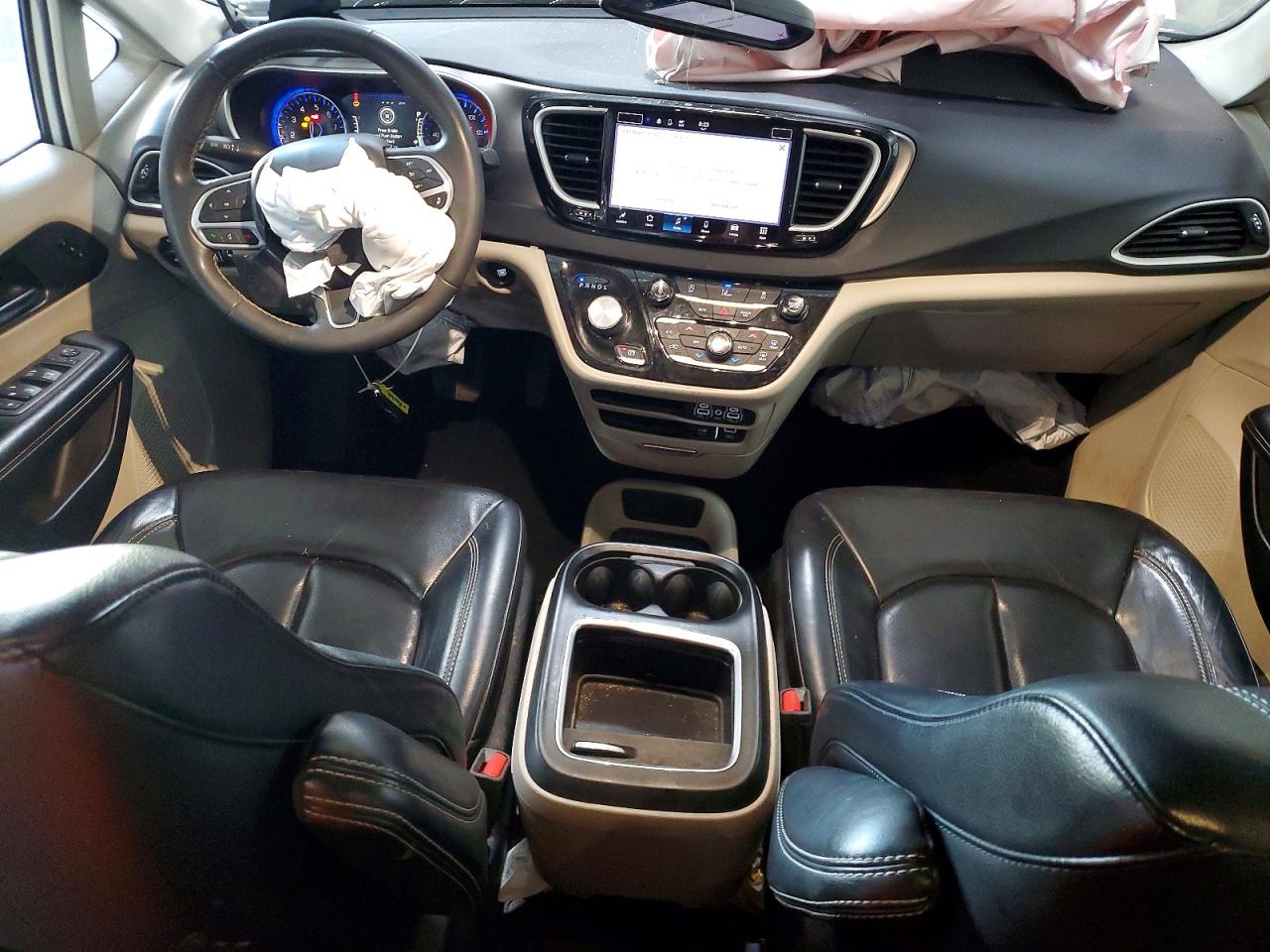 Chrysler Pacifica Touring L