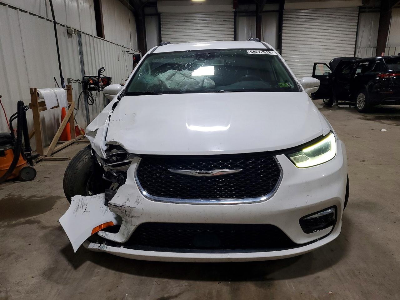 Chrysler Pacifica Touring L
