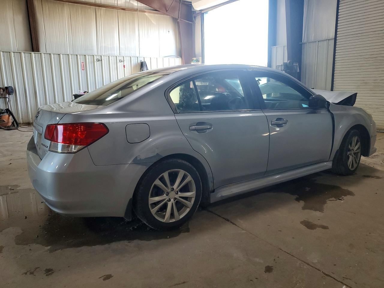 Subaru Legacy 2.5i