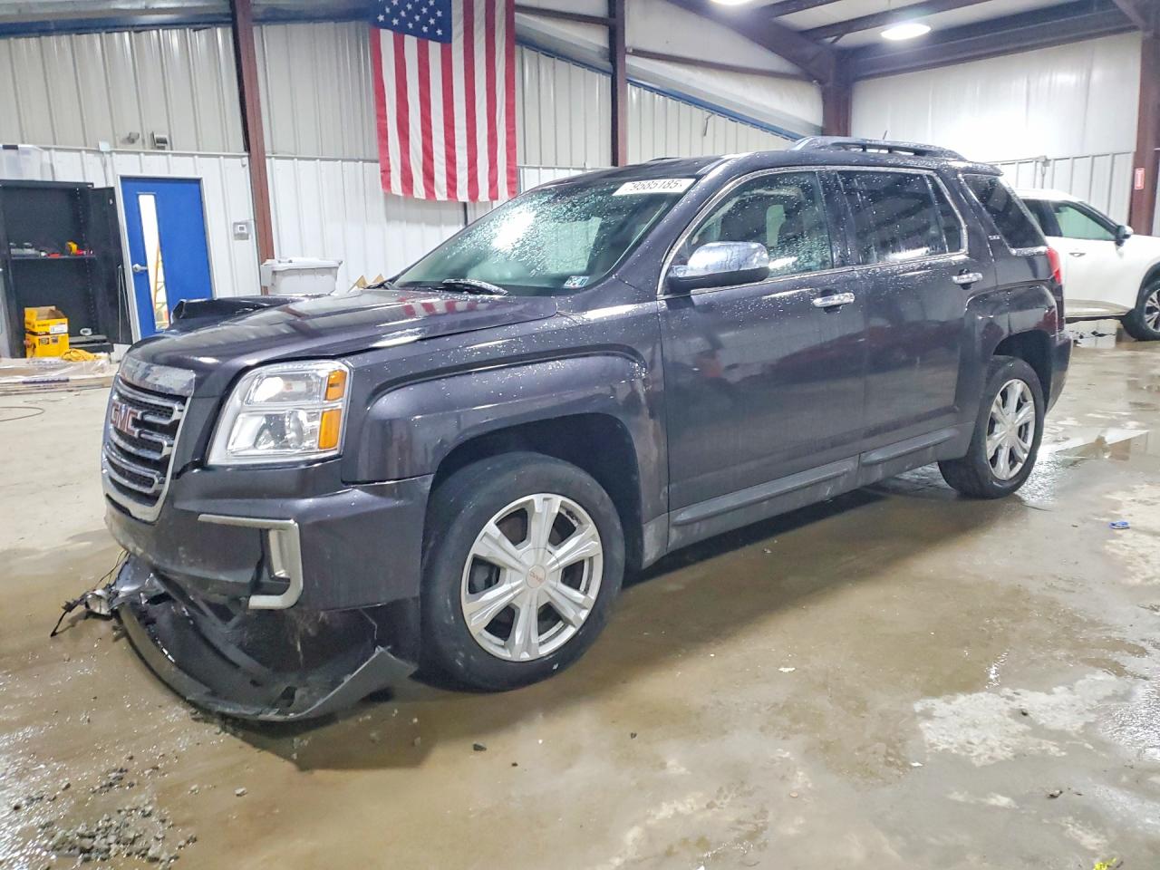 Salvage GMC Terrain Image
