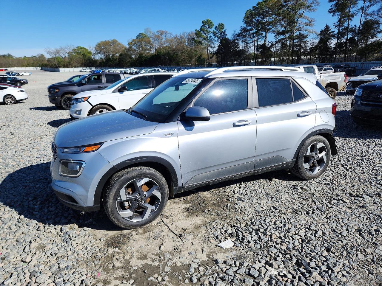 Salvage Hyundai VENUE Image