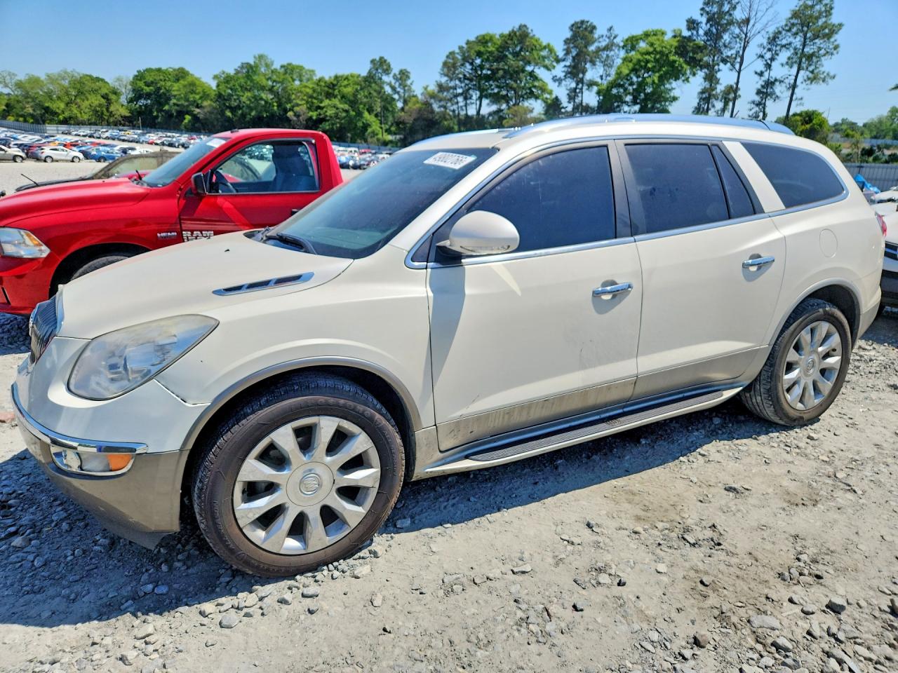 Salvage Buick Enclave Image