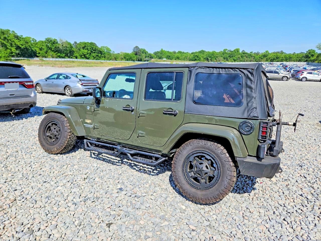 Jeep Wrangler Sahara