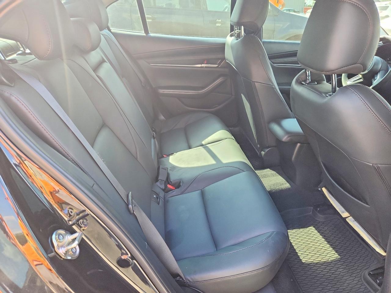 Mazda Mazda3 Select Sport