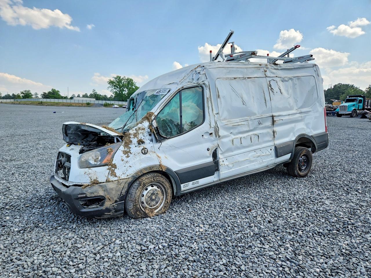 Salvage Ford Transit Image