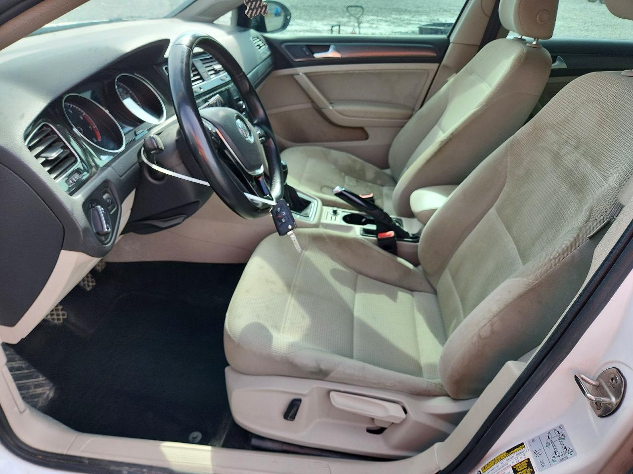 Volkswagen Golf S