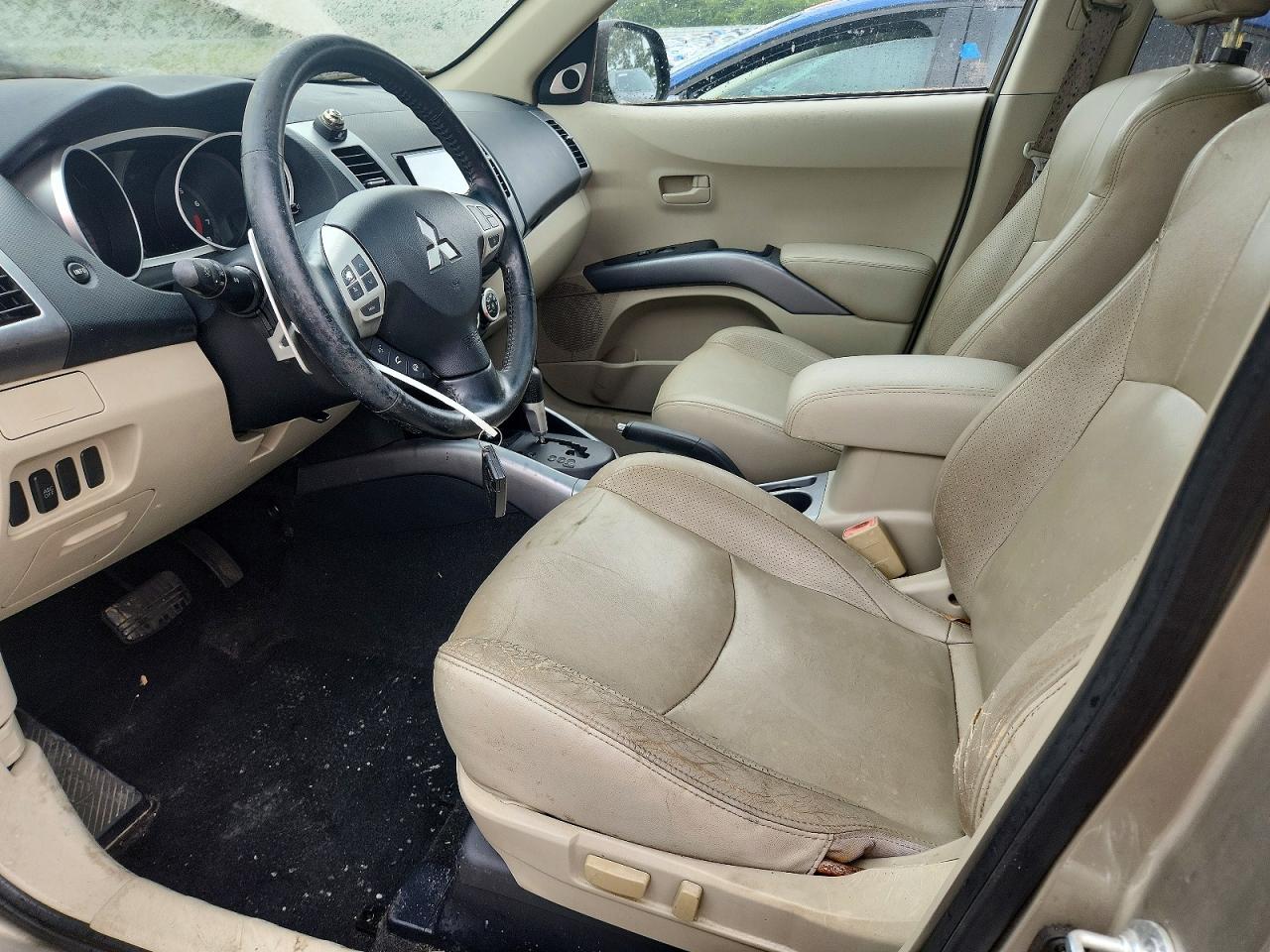 Mitsubishi Outlander Xls