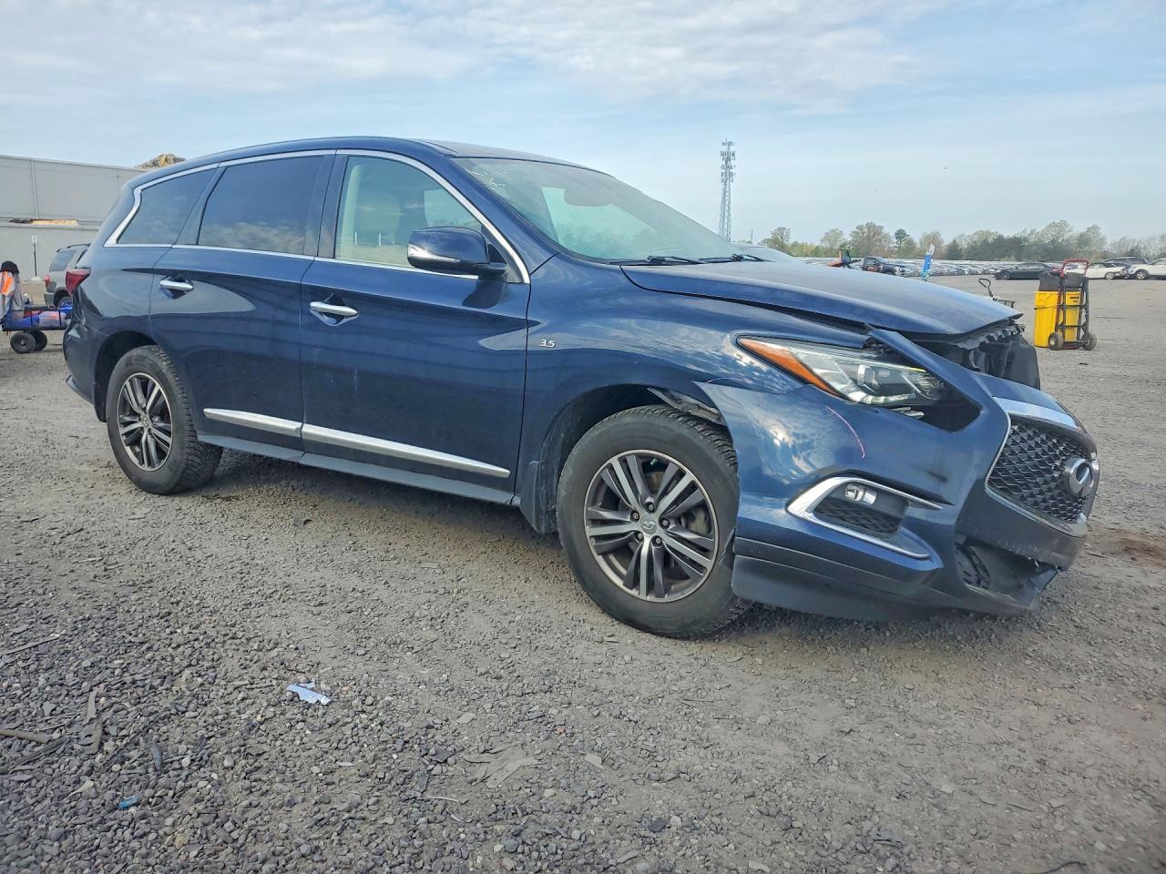 INFINITI Qx Base
