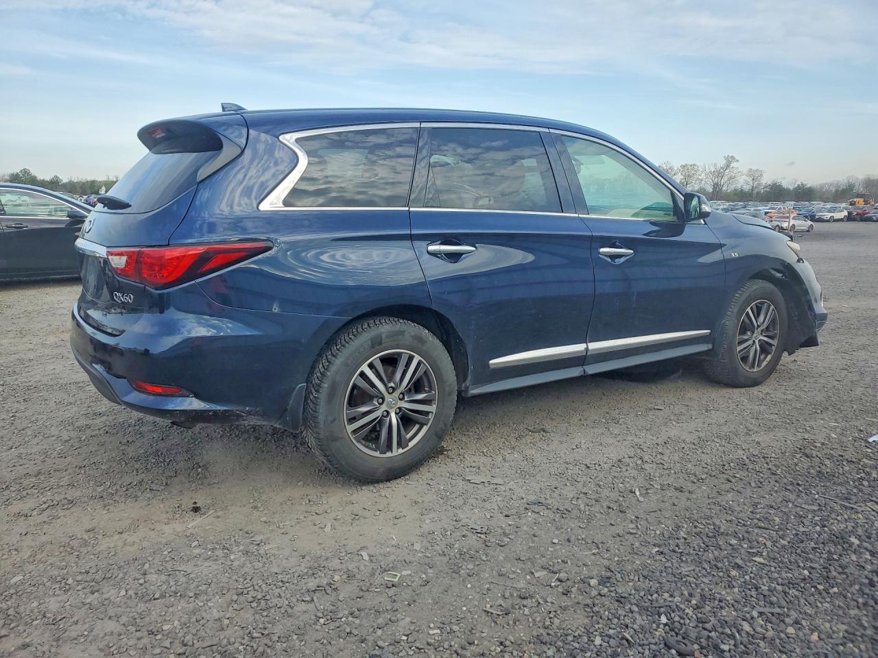 INFINITI Qx Base