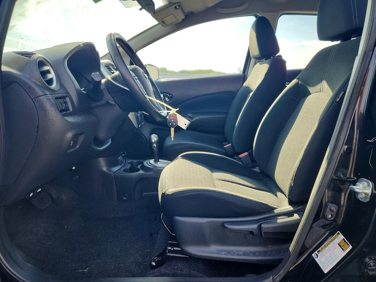 Nissan Versa Sv