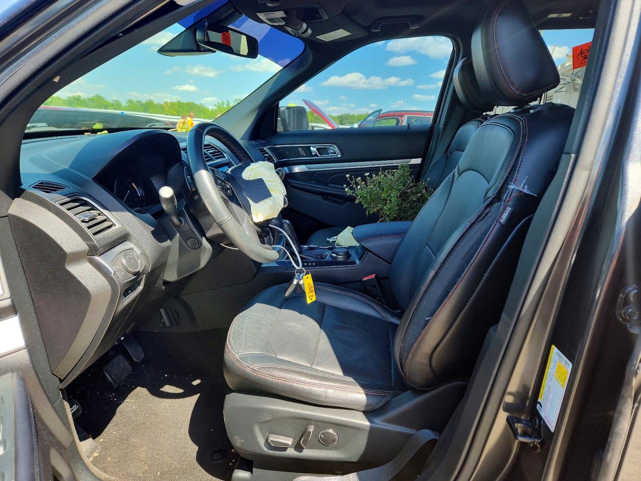 Ford Explorer Sport