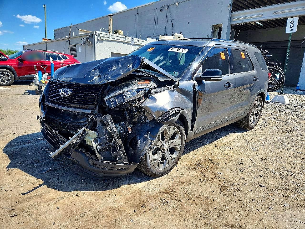 Salvage Ford Explorer Image