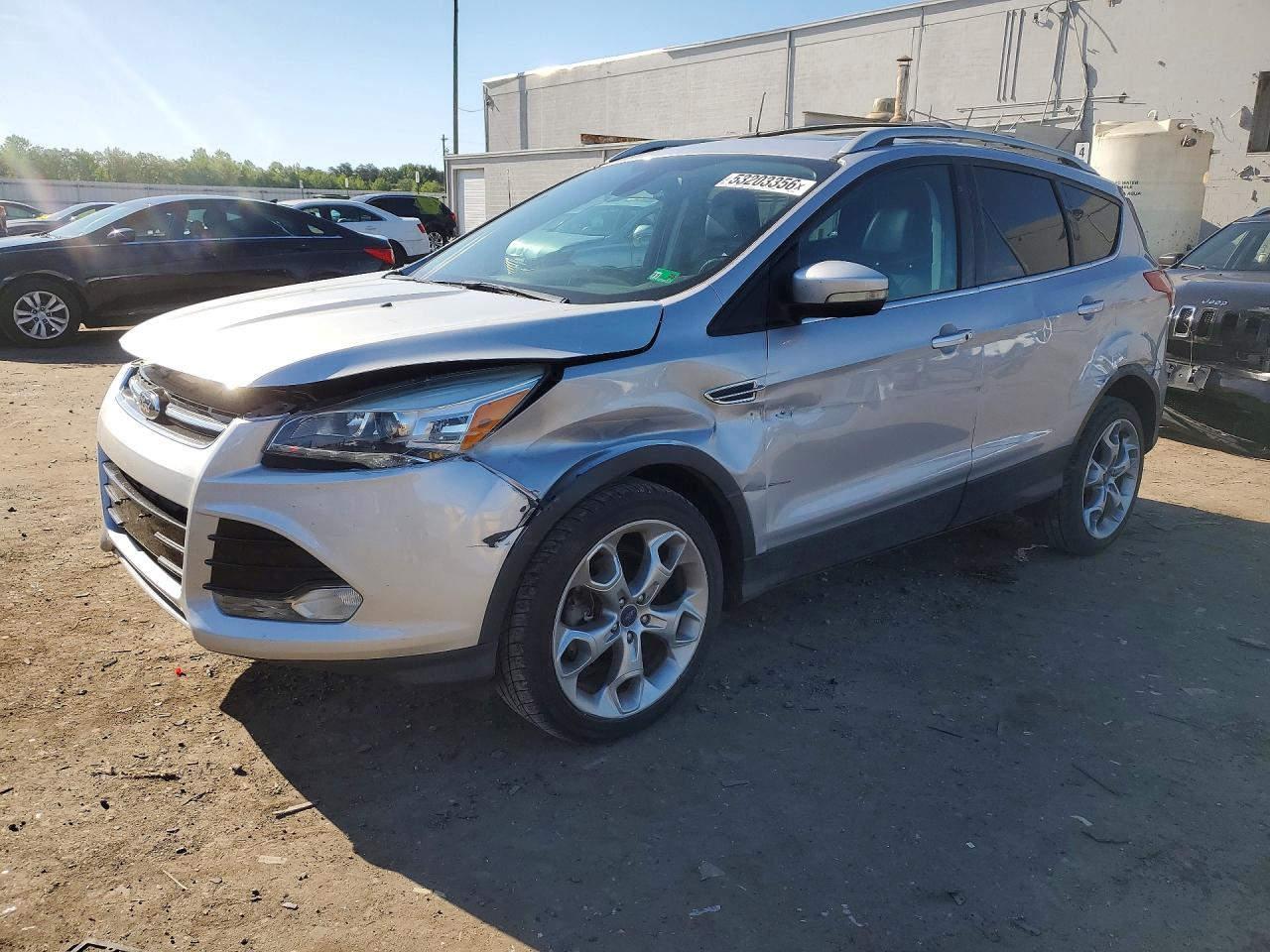 Salvage Ford Escape Image