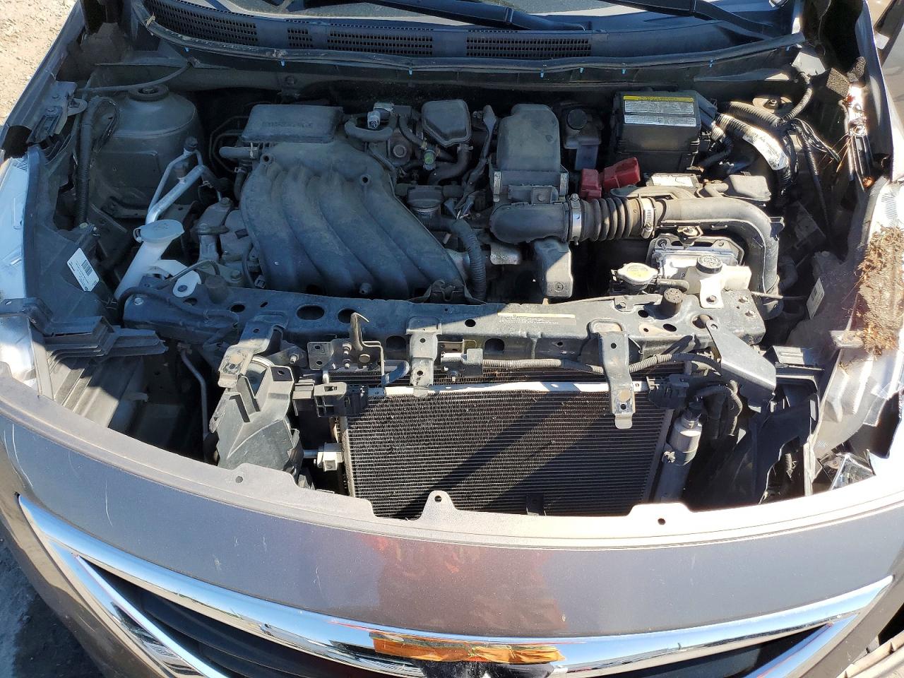 Nissan Versa 1.6 S