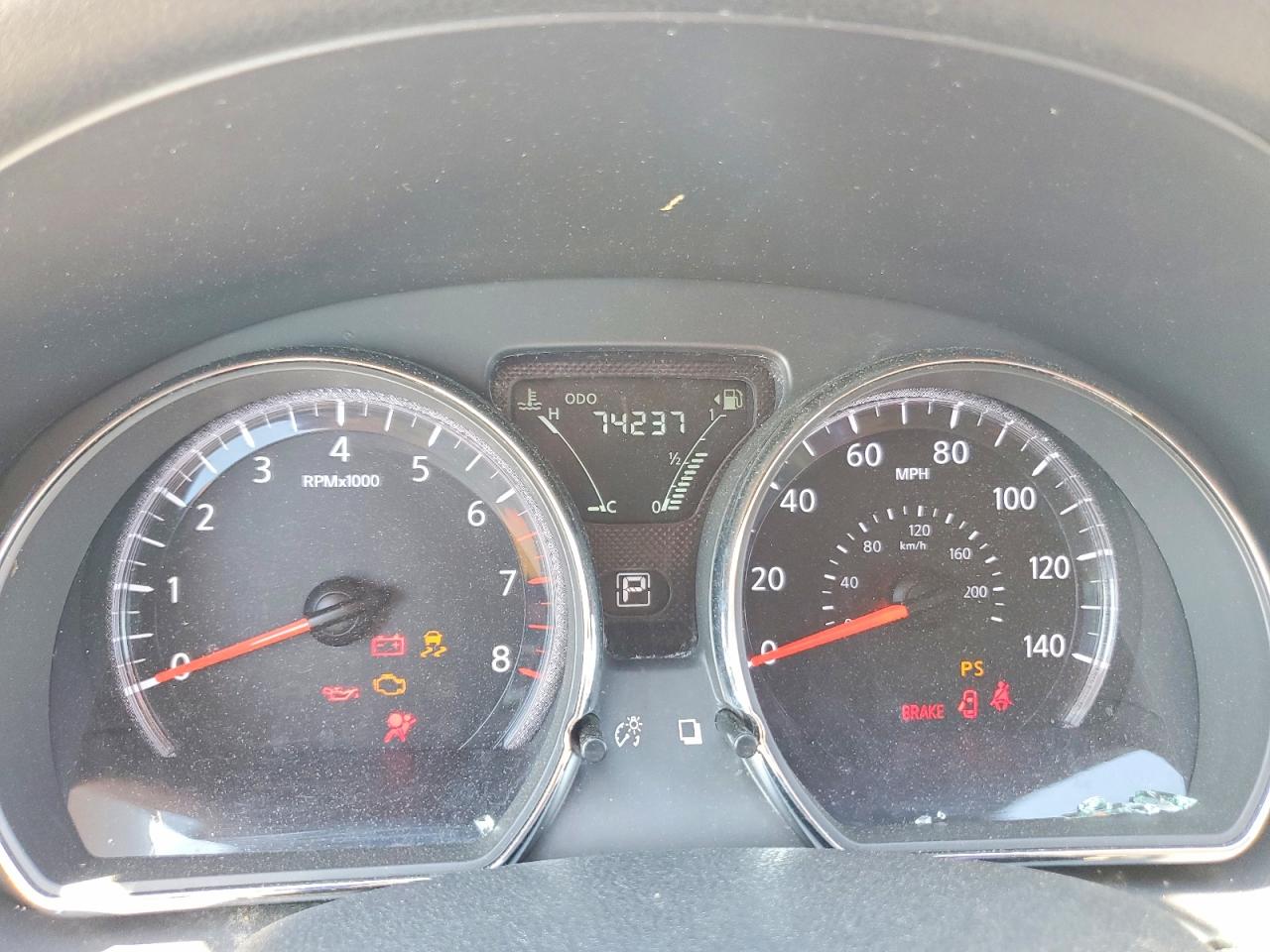 Nissan Versa 1.6 S