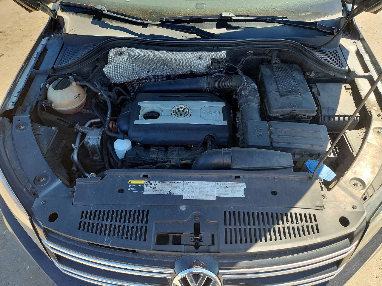 Volkswagen Tiguan S
