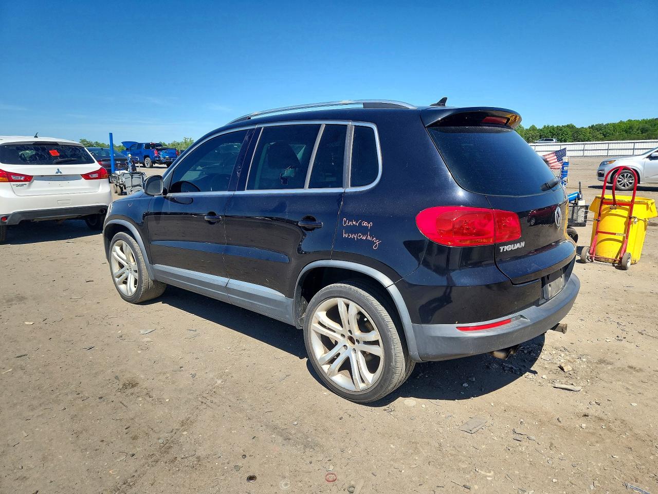 Volkswagen Tiguan S