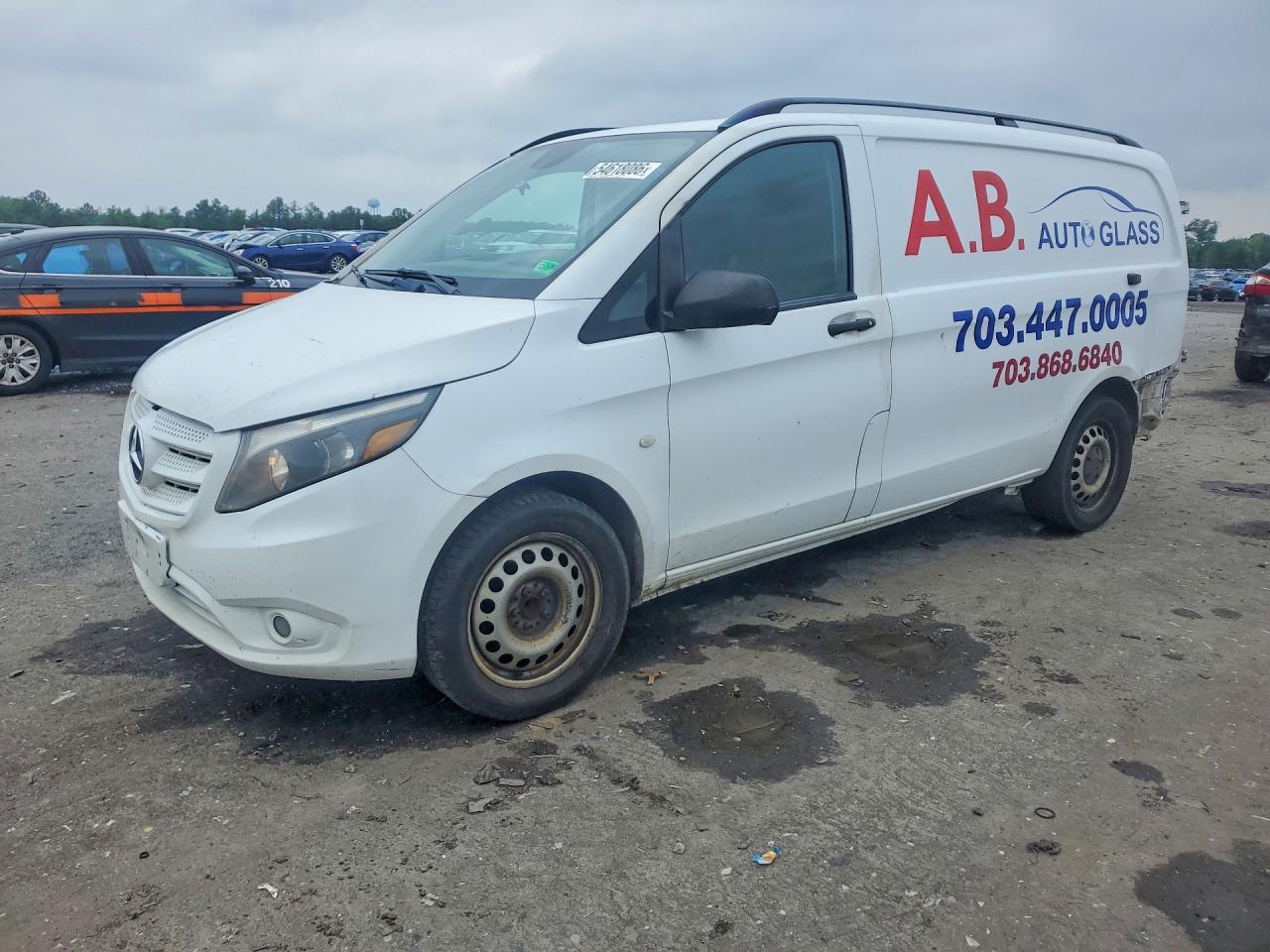 Salvage Mercedes-Benz Metris Image