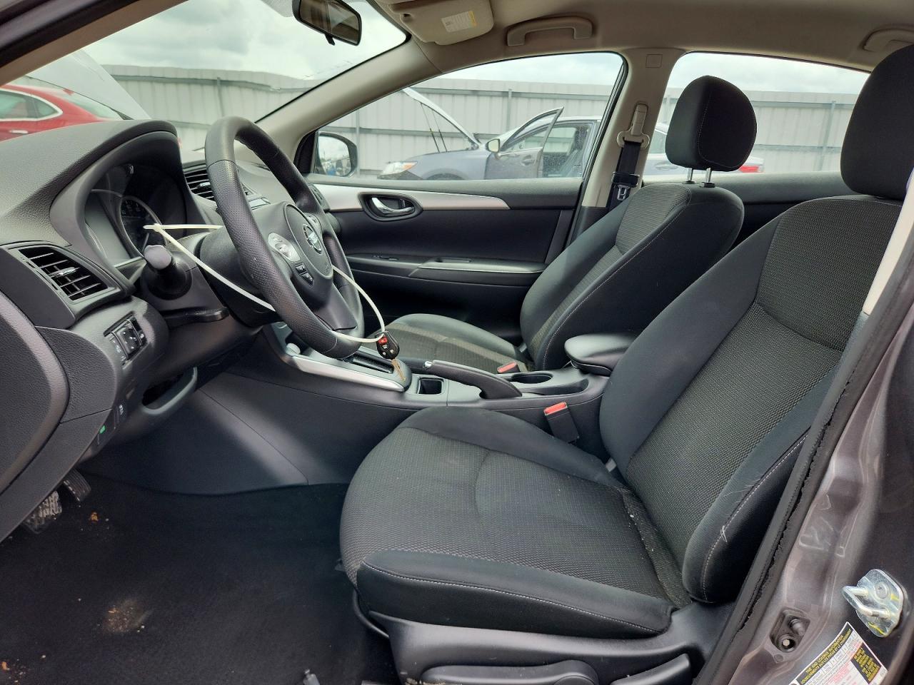 Nissan Sentra S