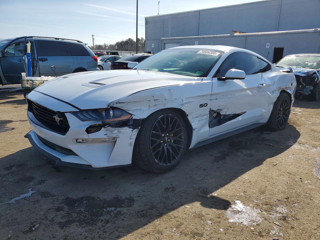 Salvage Ford Mustang Image
