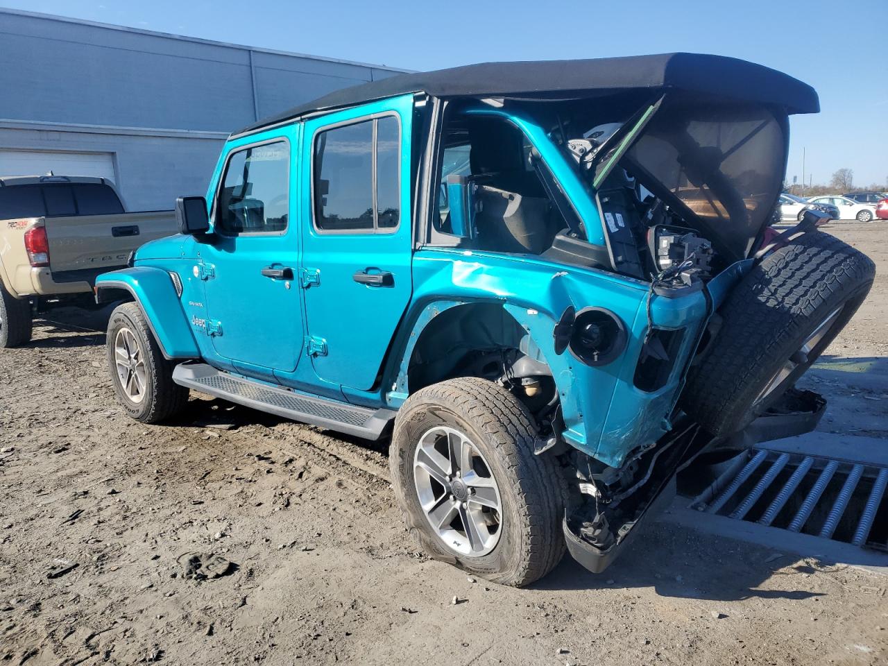 Jeep Wrangler Sahara