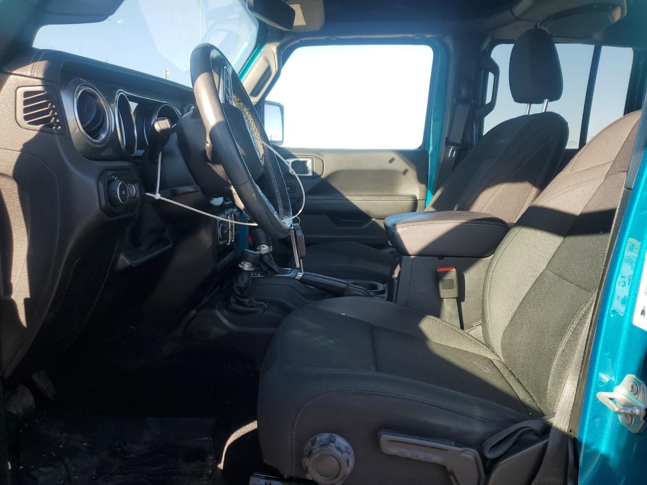Jeep Wrangler Sahara