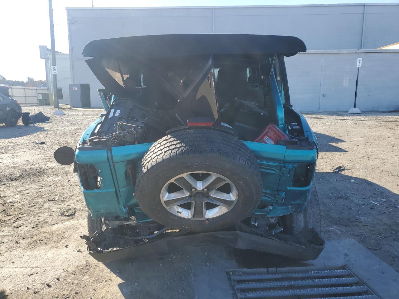 Jeep Wrangler Sahara