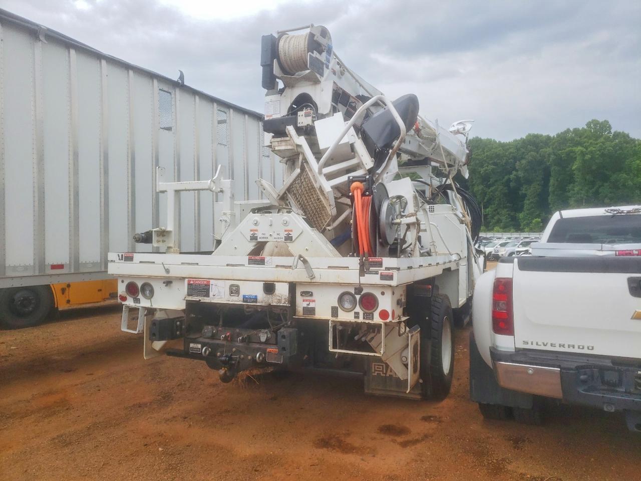 Freightliner M2 Unknown