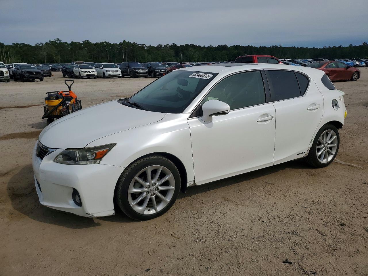 Salvage Lexus Ct Image