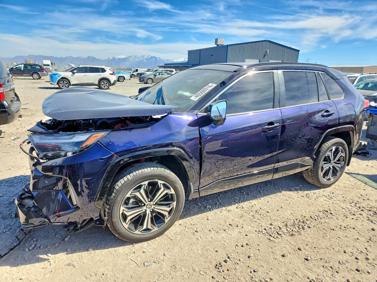 Salvage Toyota RAV4 Image