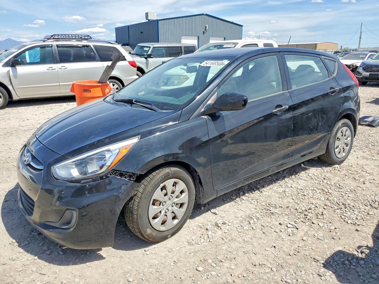 Salvage Hyundai ACCENT Image