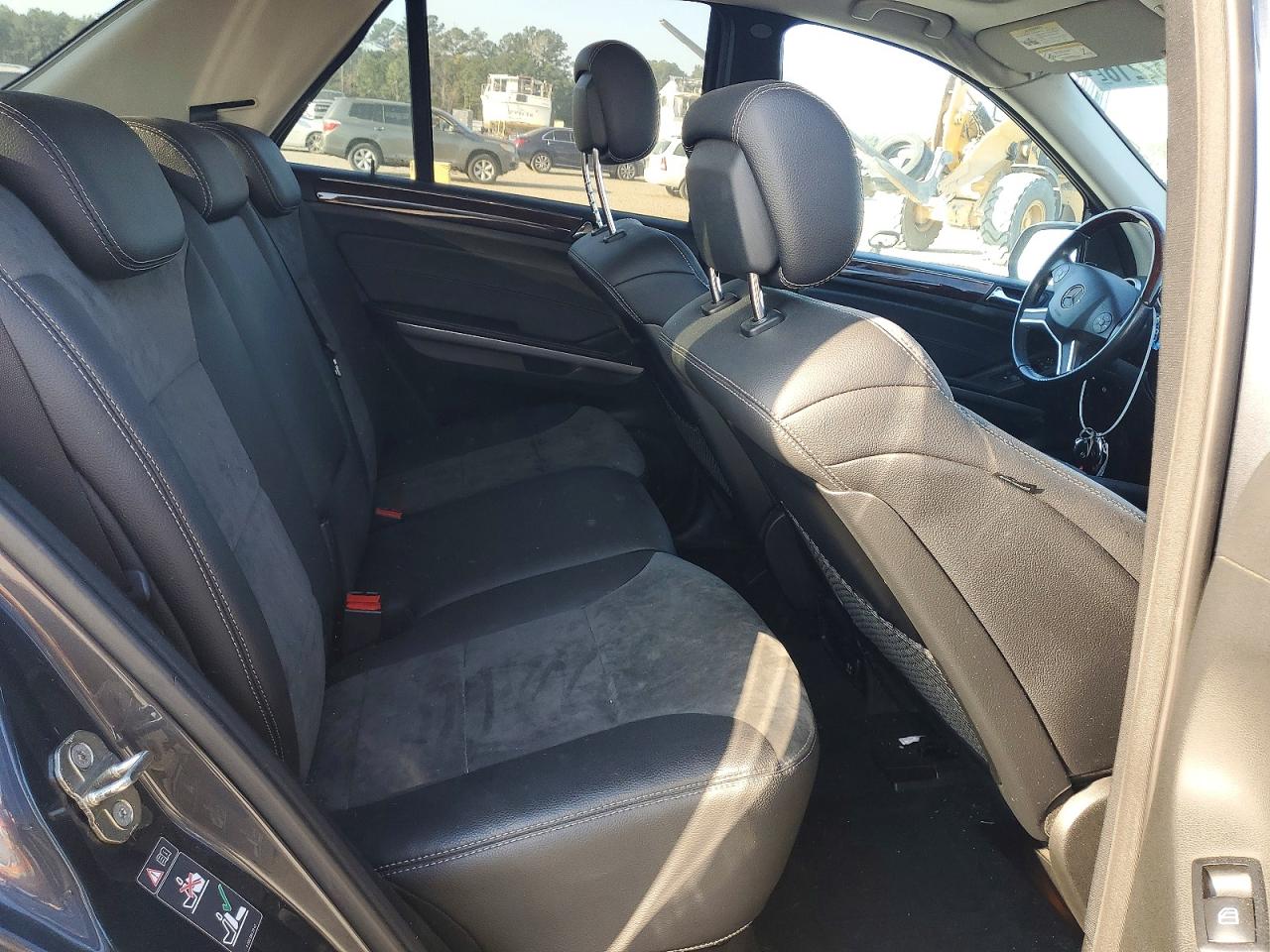 Mercedes-Benz M-Class 350 Bluetec