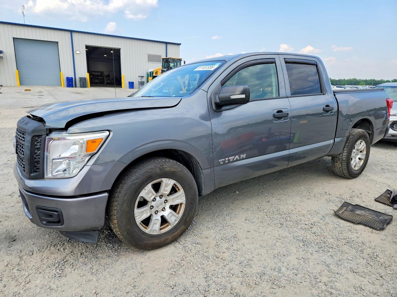 Salvage Nissan Titan Image