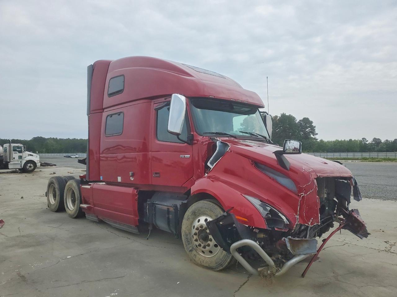 Salvage Volvo Vnl Image