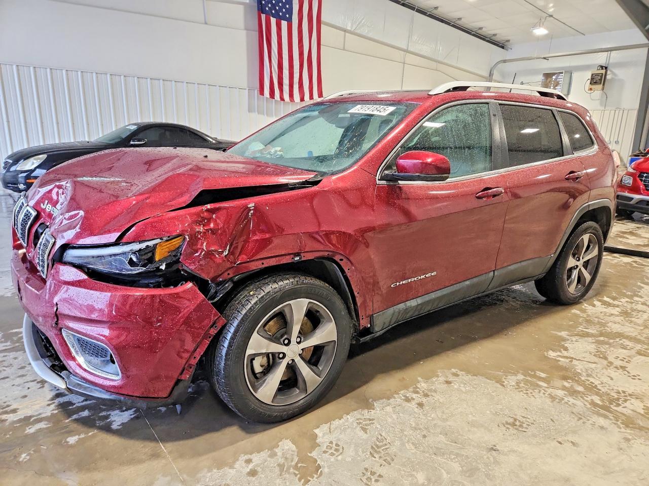 Salvage Jeep Cherokee Image