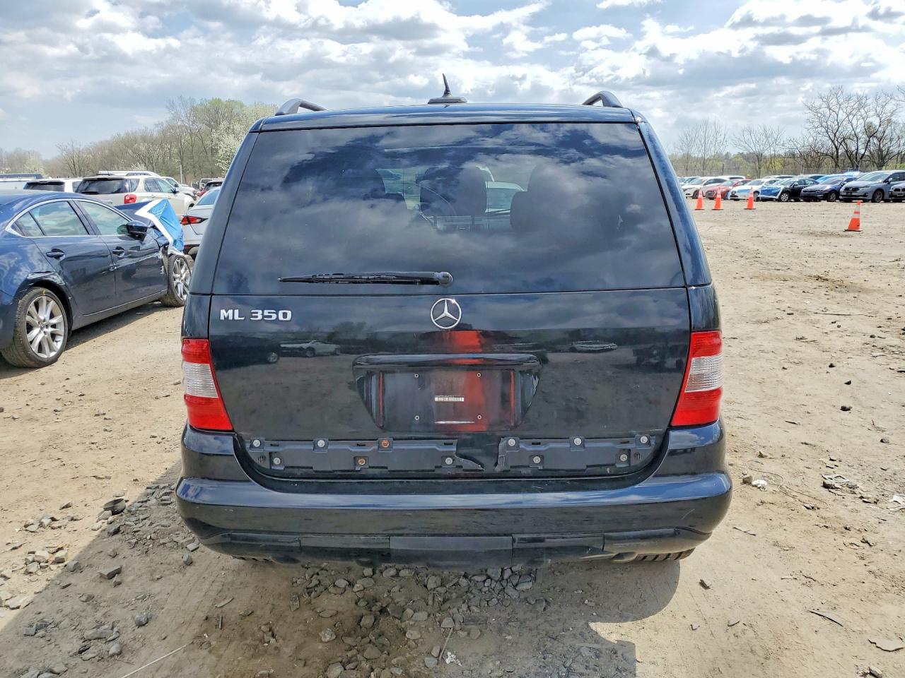 Mercedes-Benz M-Class 350
