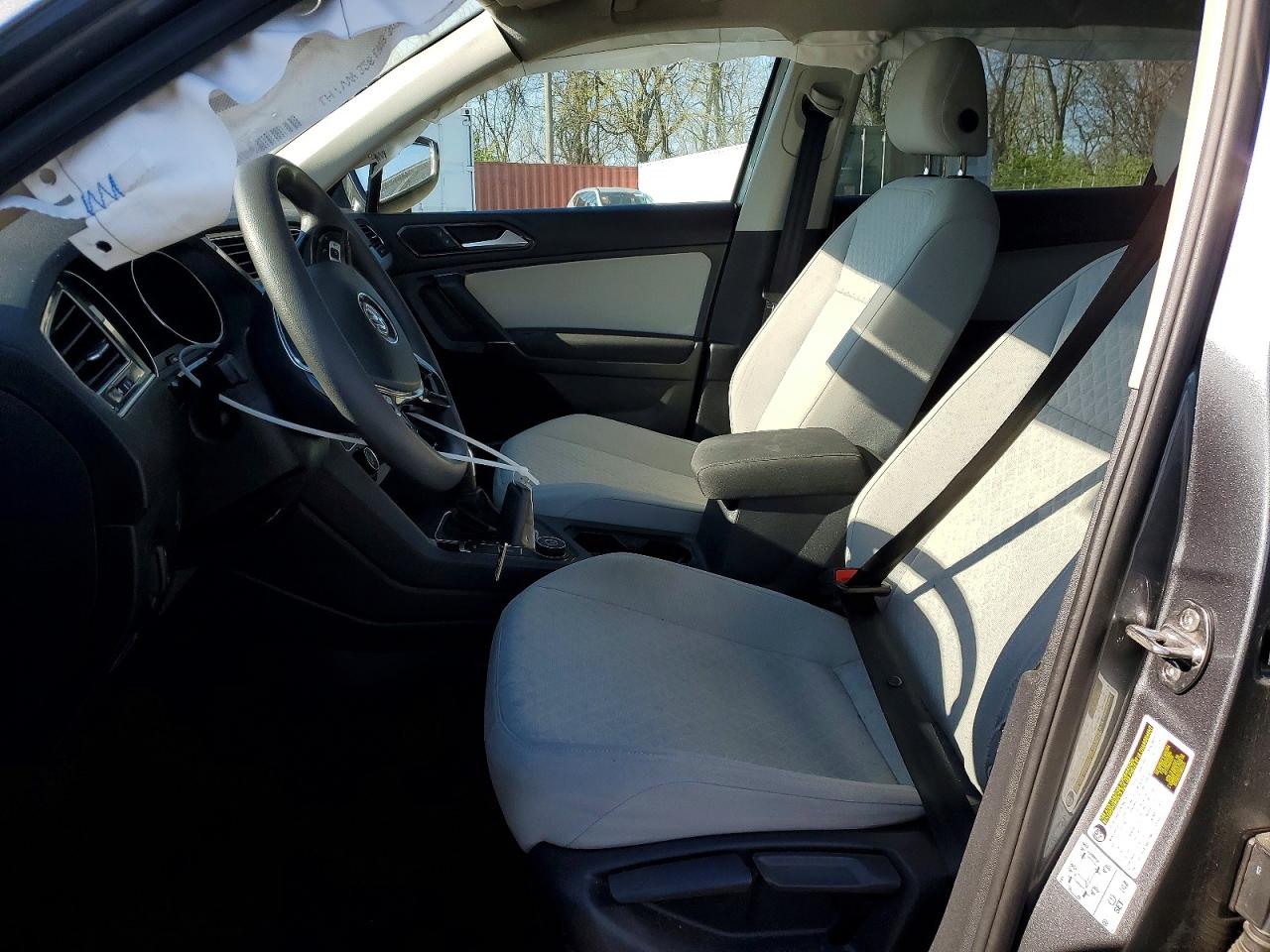 Volkswagen Tiguan S