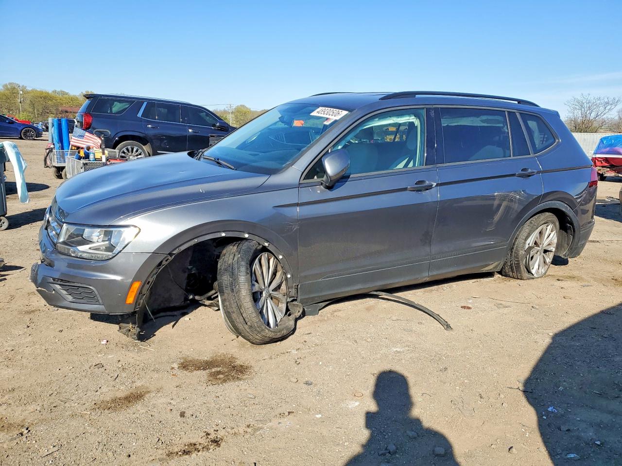 Salvage Volkswagen Tiguan Image