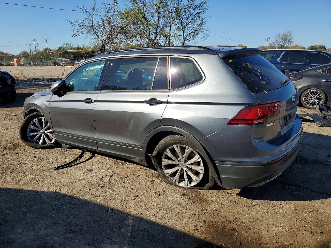 Volkswagen Tiguan S