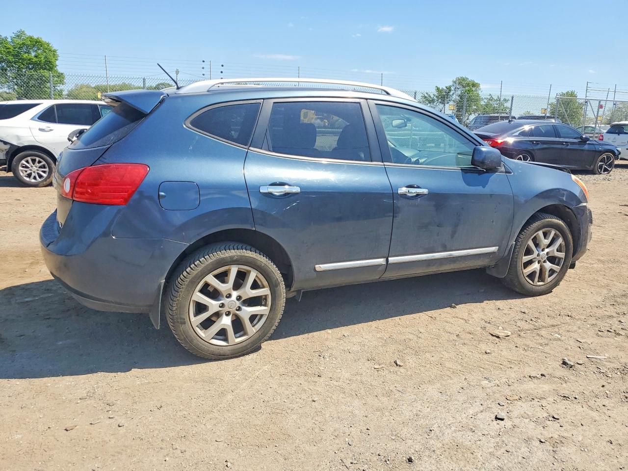 Nissan Rogue S