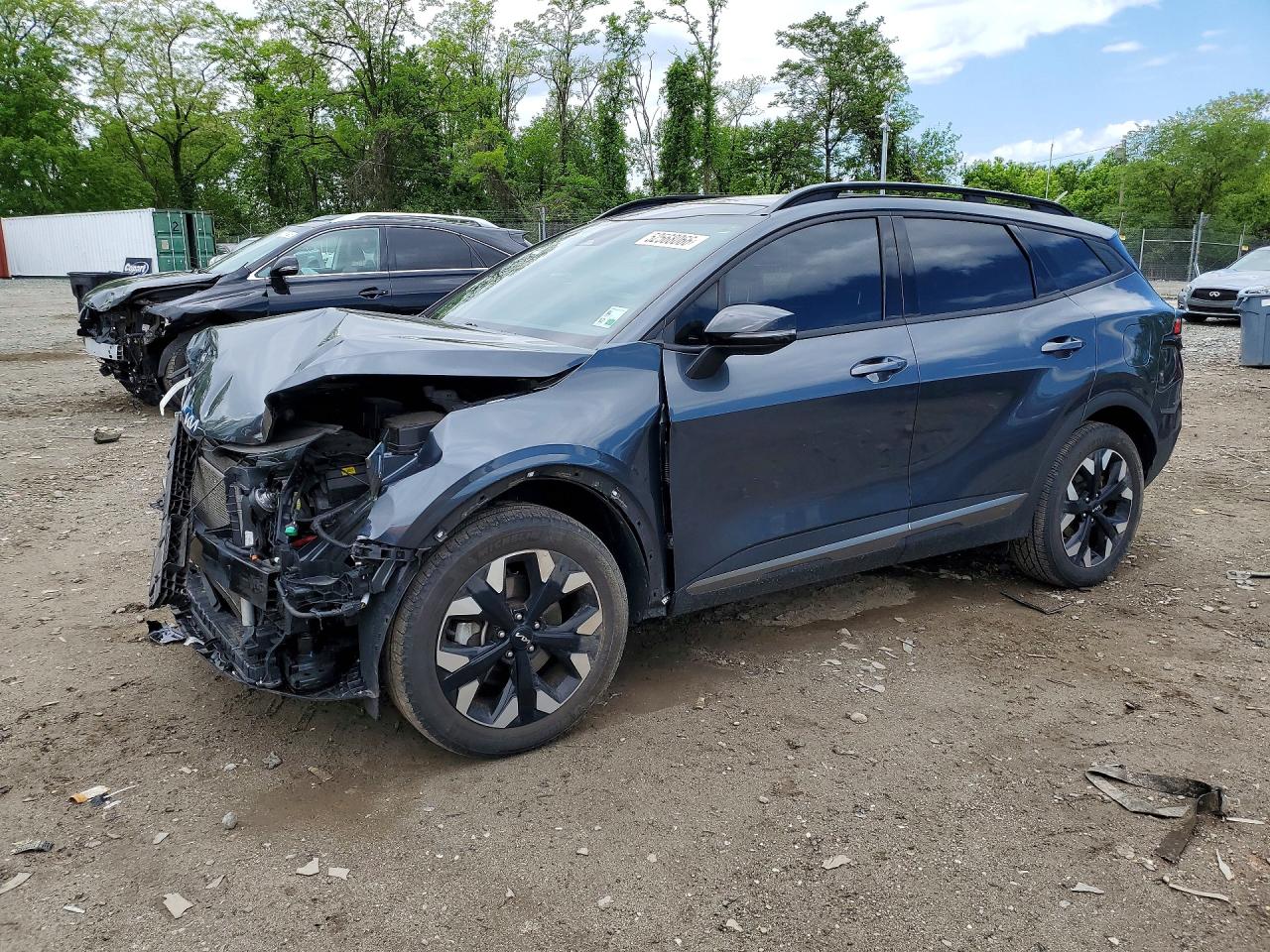 Salvage Kia Sportage Image